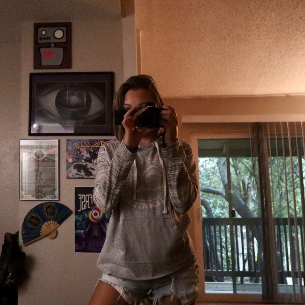 Eskimo Joe’s long sleeve hooded tee